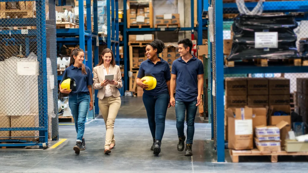 Shaping the Future of Growth and Inclusion: How to Navigate DEI's Evolution with Purpose 4 White and blue collar workers